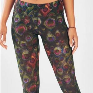 Fabletics high waisted leggings in peacock small